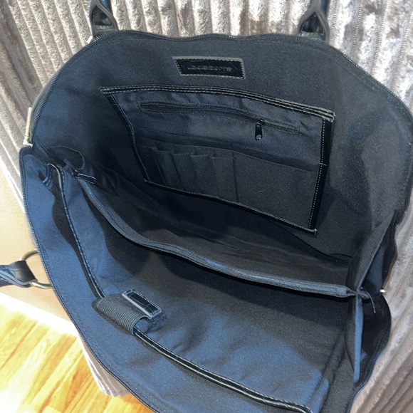 NWT Liz Claiborne Black Laptop Bag/Tote - Picture 2 of 3